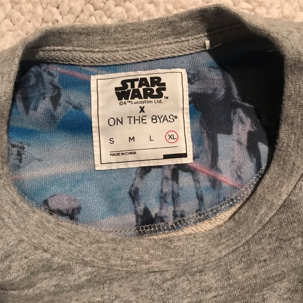 Men’s star wars crew neck XL